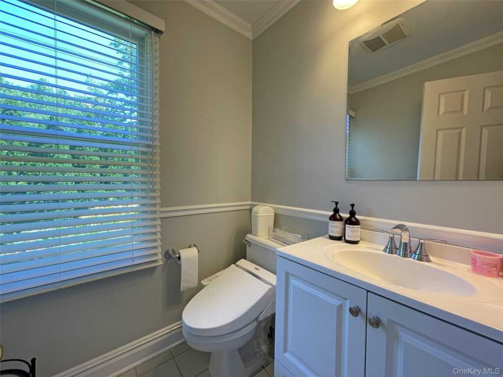 241 Central Avenue, Rye, NY 10580 - Photo 8 of 22