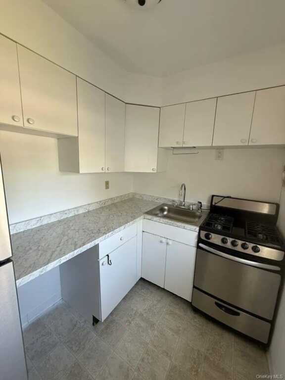 18 S Henry Street, Unit #10-3, Pearl River, NY 10965 - Photo 8 of 16