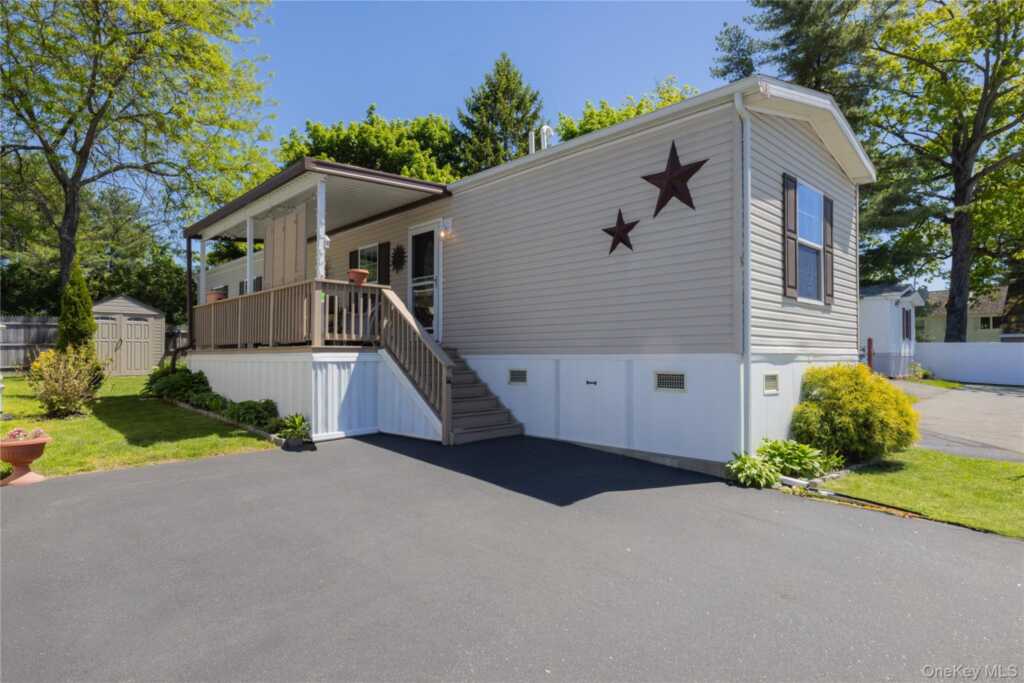 3 North Mountainview MHP, Stony Point, NY 10980