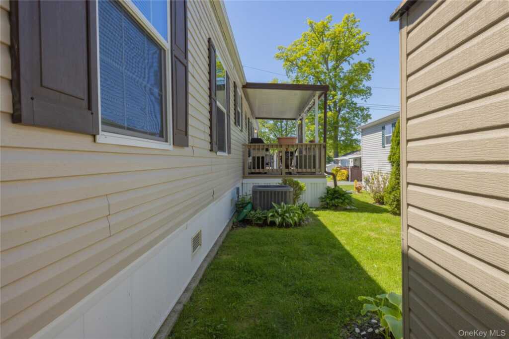 3 North Mountainview MHP, Stony Point, NY 10980 - Photo 19 of 21