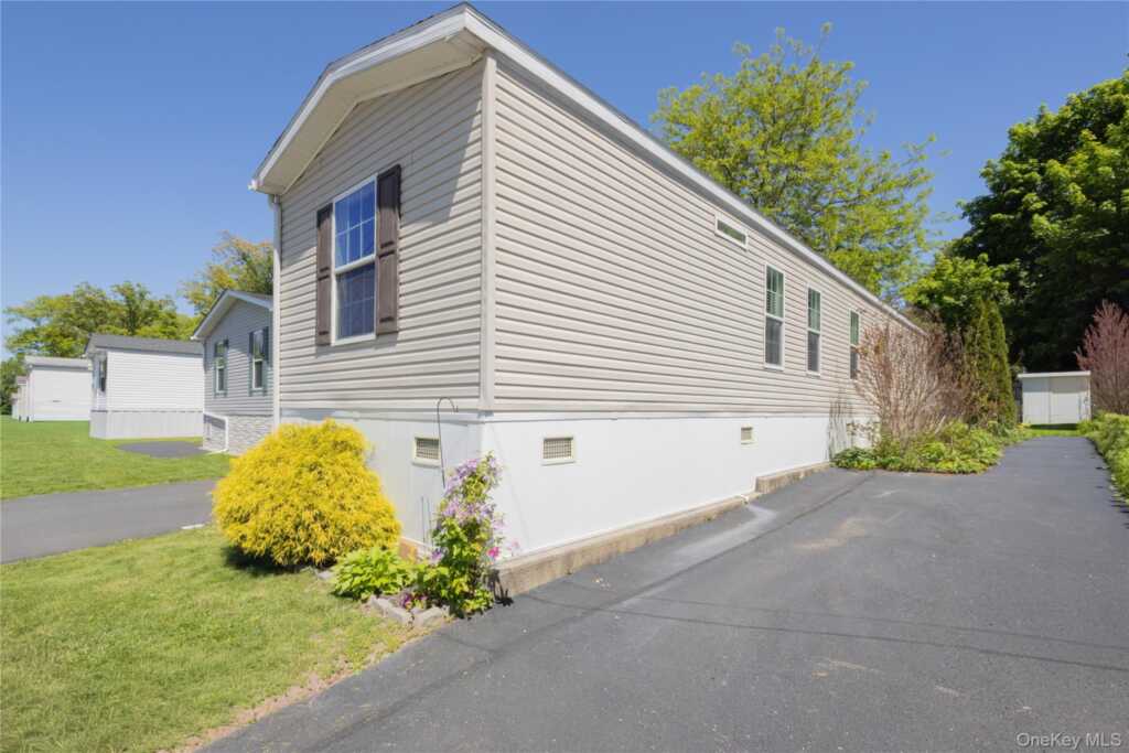3 North Mountainview MHP, Stony Point, NY 10980 - Photo 21 of 21