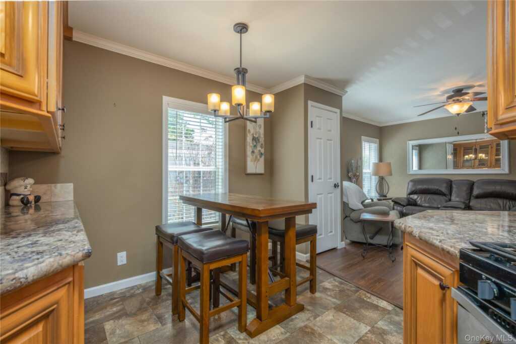 3 North Mountainview MHP, Stony Point, NY 10980 - Photo 7 of 21