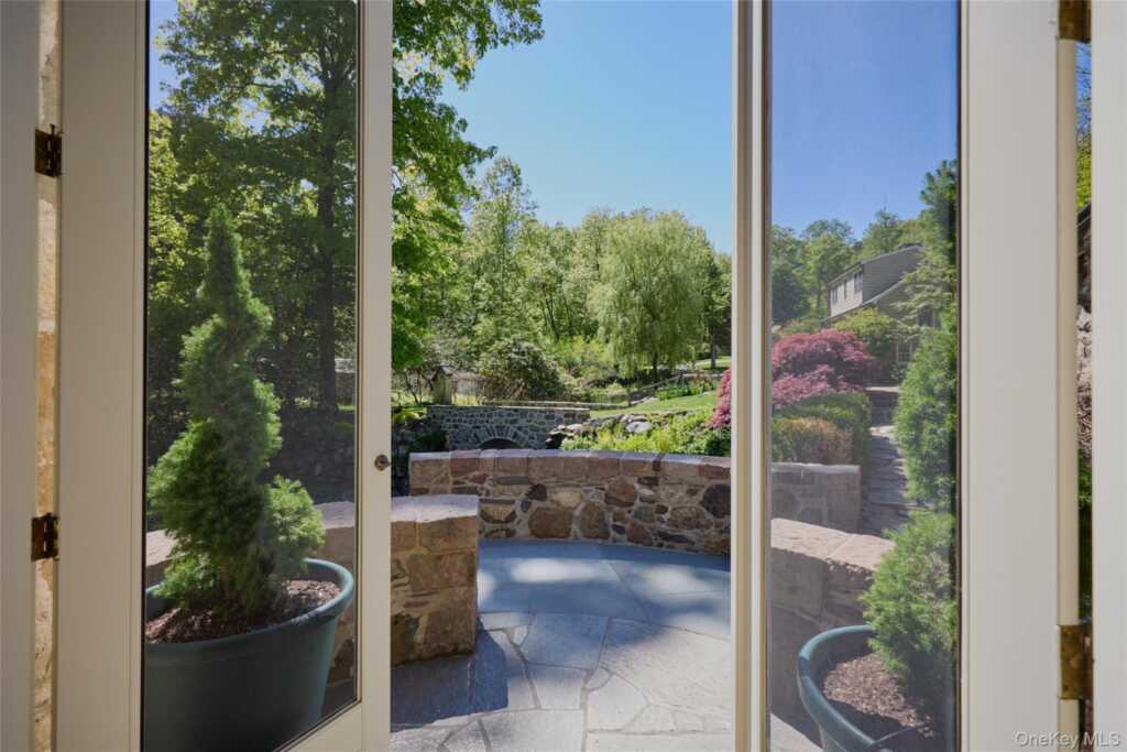 116 S Mountain Road, New City, NY 10956 - Photo 16 of 50