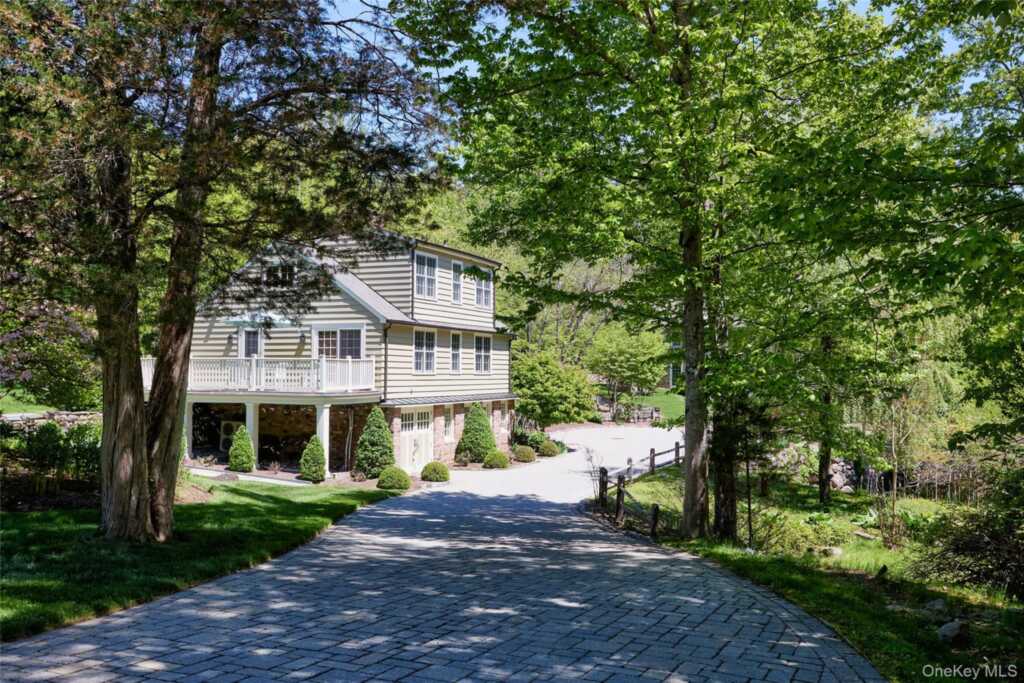 116 S Mountain Road, New City, NY 10956 - Photo 4 of 50