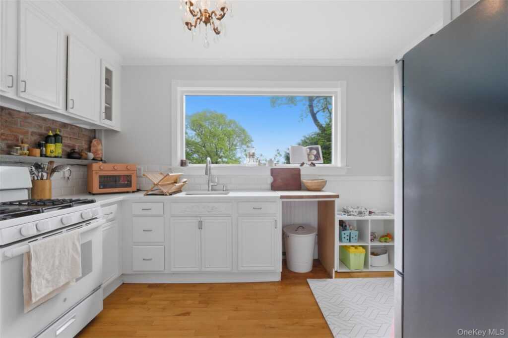 988 Route 9w, Nyack, NY 10960 - Photo 7 of 24