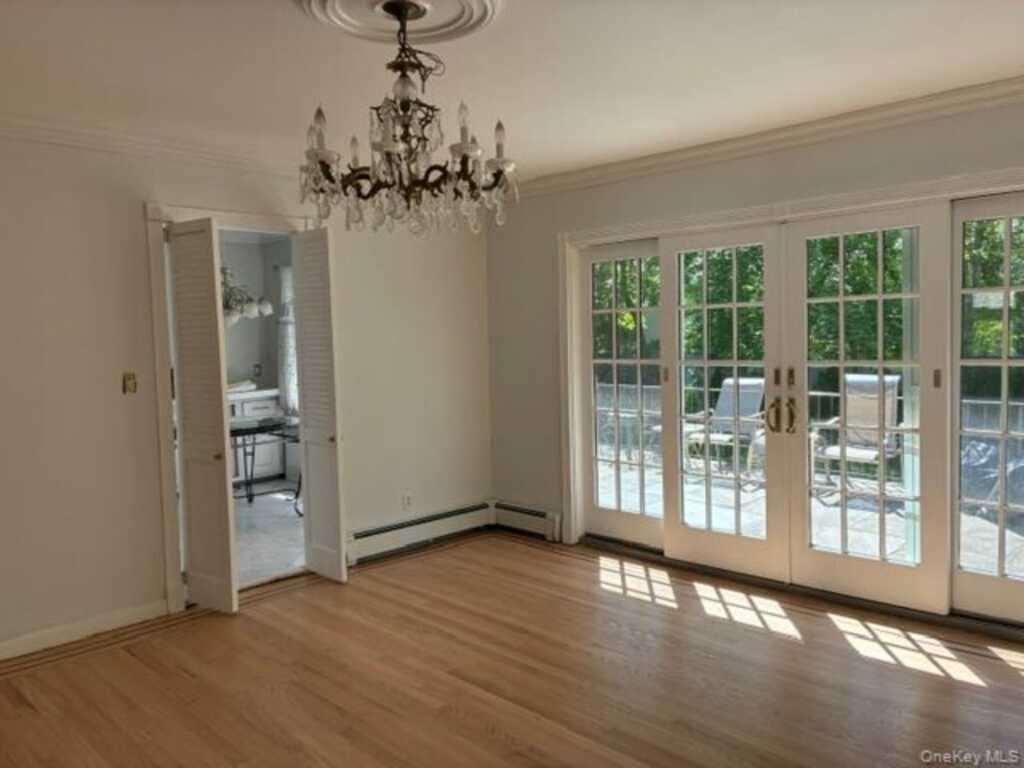 727 Wilmot Road, New Rochelle, NY 10583 - Photo 5 of 18