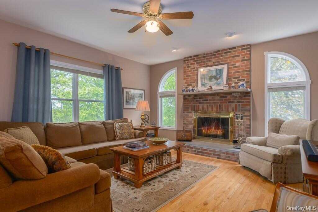 35 Pyngyp Road, Stony Point, NY 10980 - Photo 9 of 35