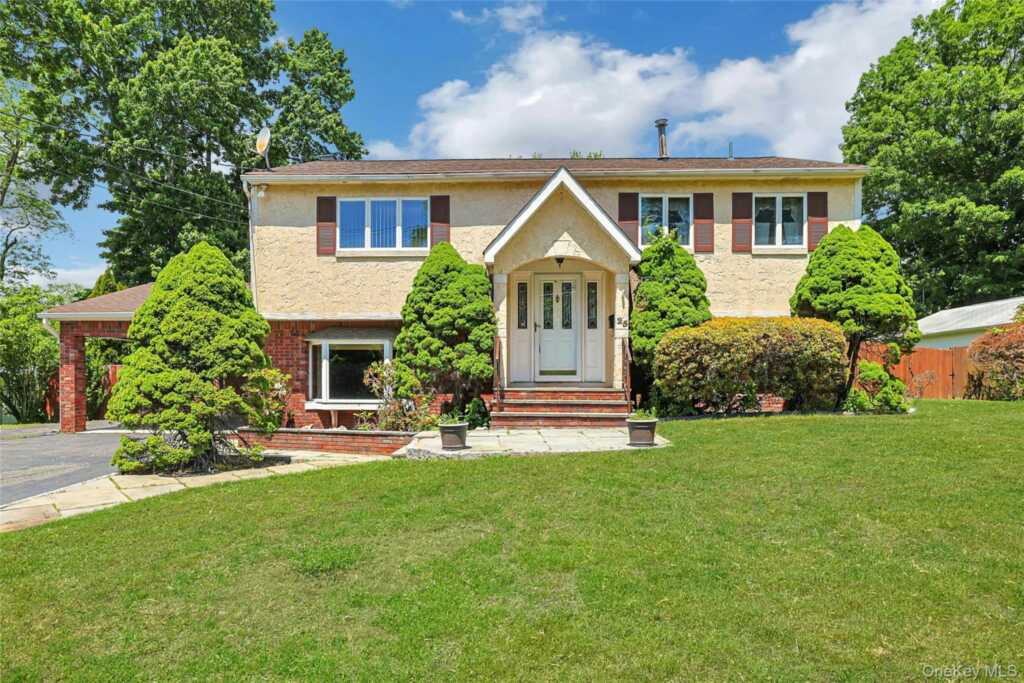 25 Tennyson Drive, Nanuet, NY 10954 - Photo 7 of 36