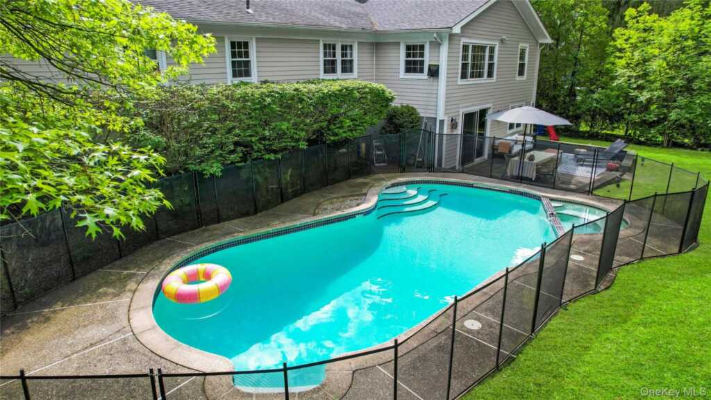 3 Lea Place, Rye, NY 10580 - Photo 32 of 32