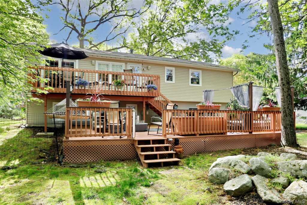 3 Durham Lane, Suffern, NY 10901 - Photo 24 of 34