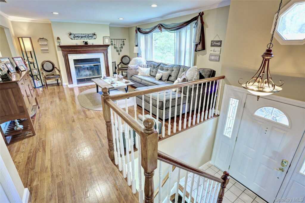 3 Durham Lane, Suffern, NY 10901 - Photo 5 of 34