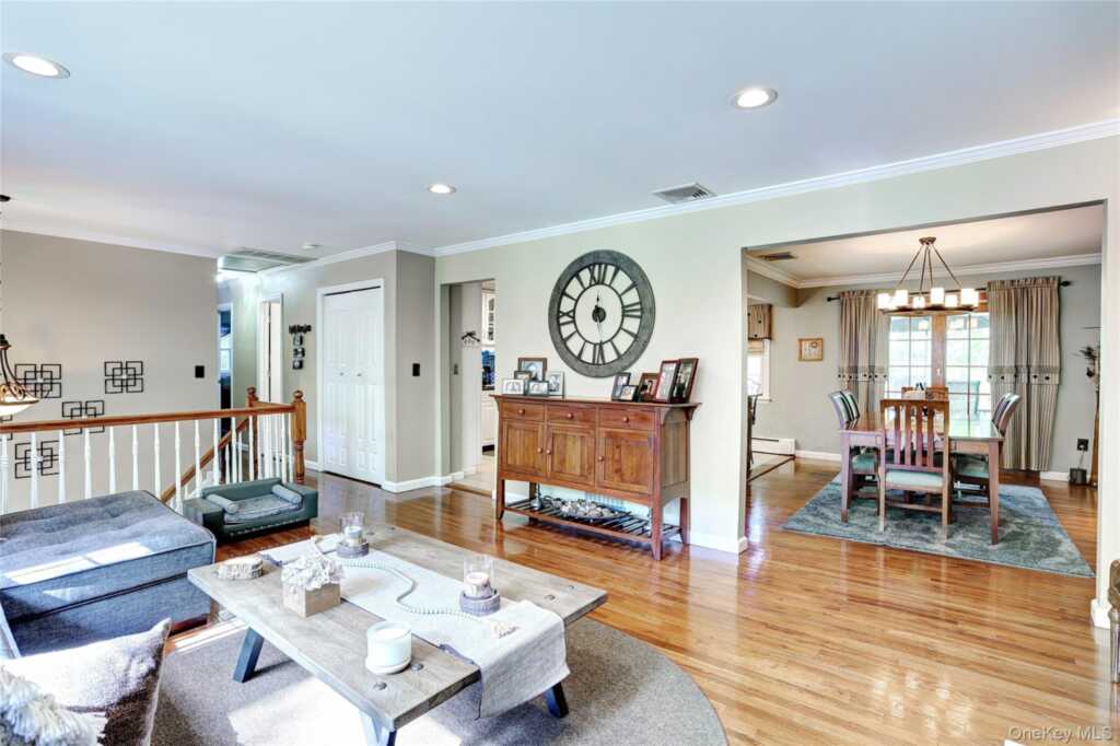 3 Durham Lane, Suffern, NY 10901 - Photo 8 of 34