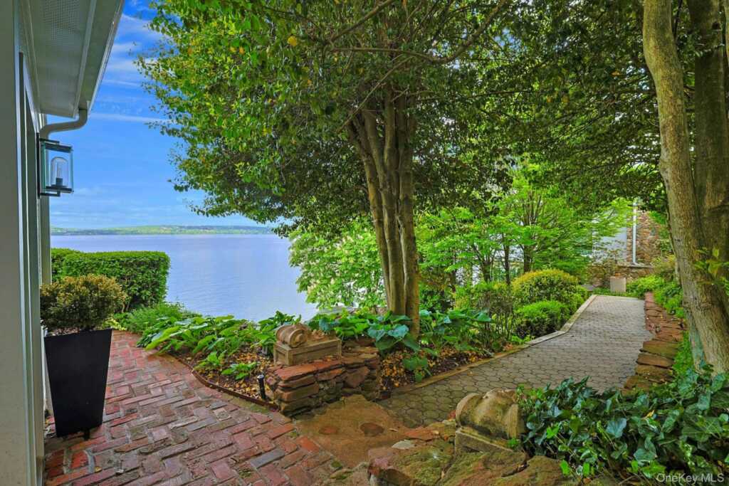 88 River Road, Nyack, NY 10960 - Photo 5 of 49