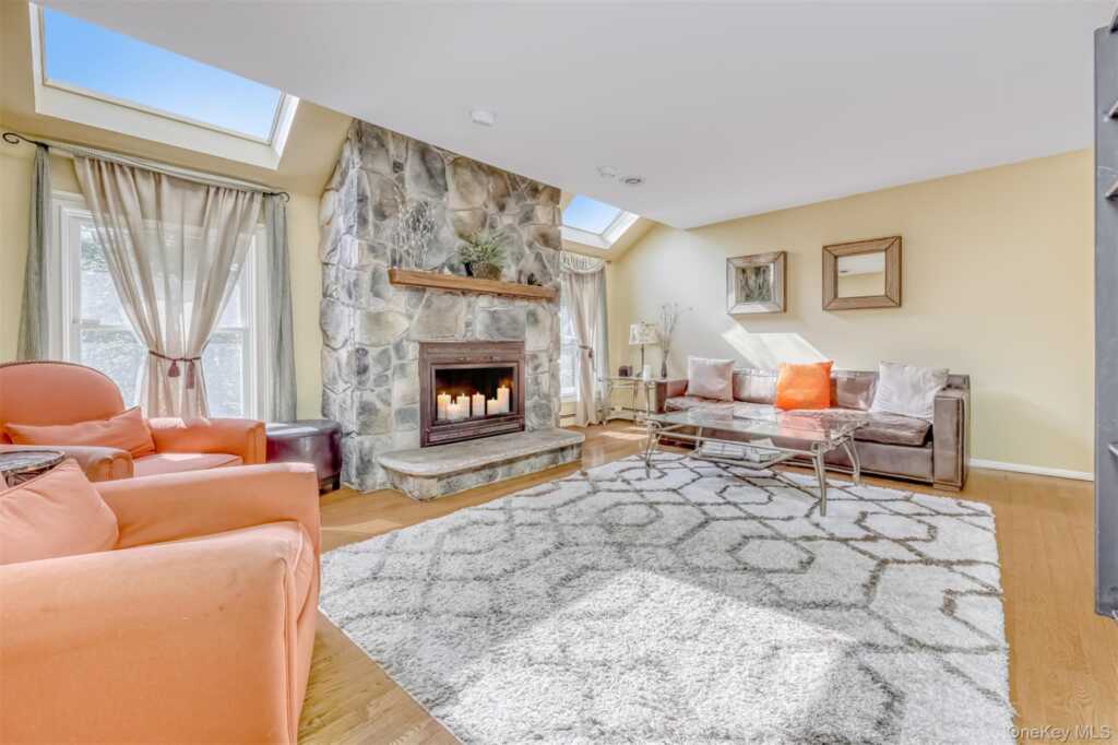 49 Cranford Drive, New City, NY 10956 - Photo 9 of 25