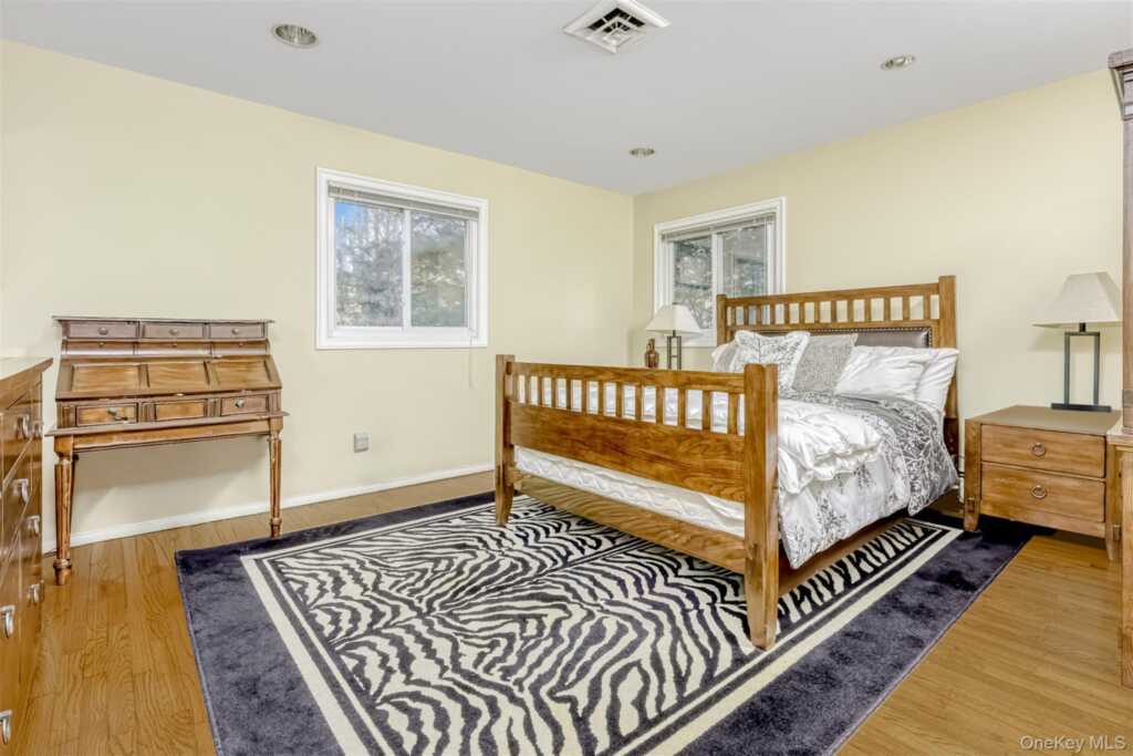 8 Kings Gate Road, Suffern, NY 10901 - Photo 17 of 23