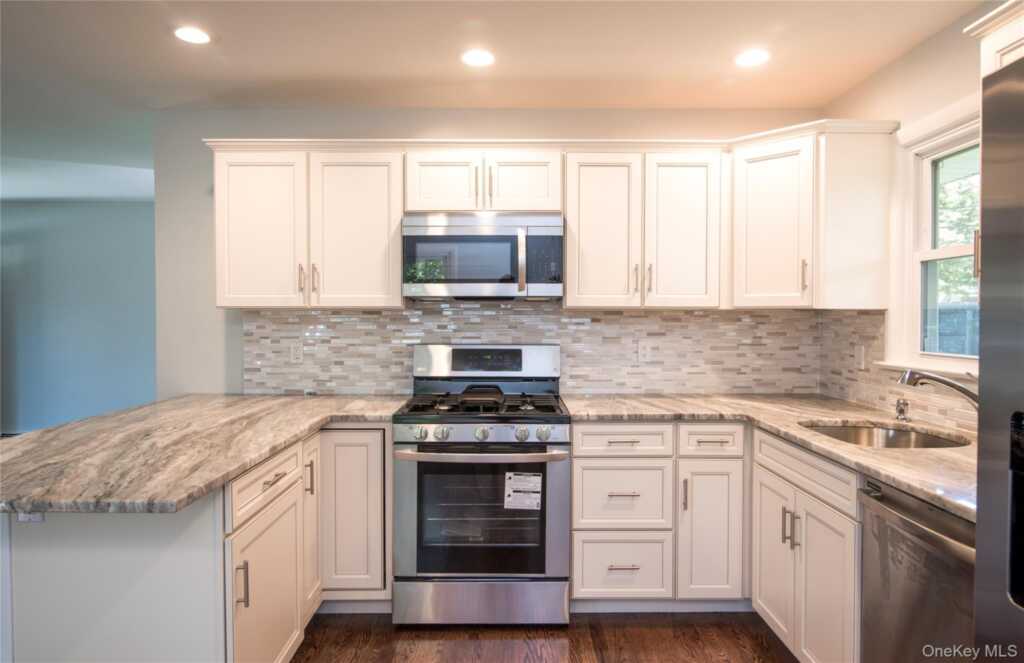 16 Elmwood Drive, New City, NY 10956 - Photo 11 of 21