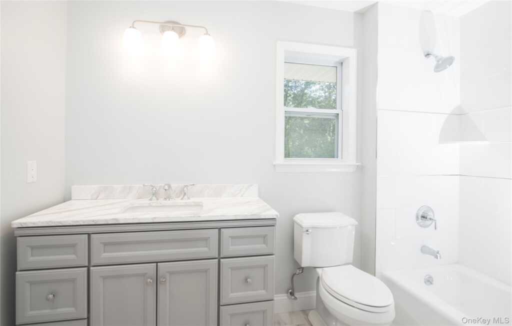 16 Elmwood Drive, New City, NY 10956 - Photo 15 of 21