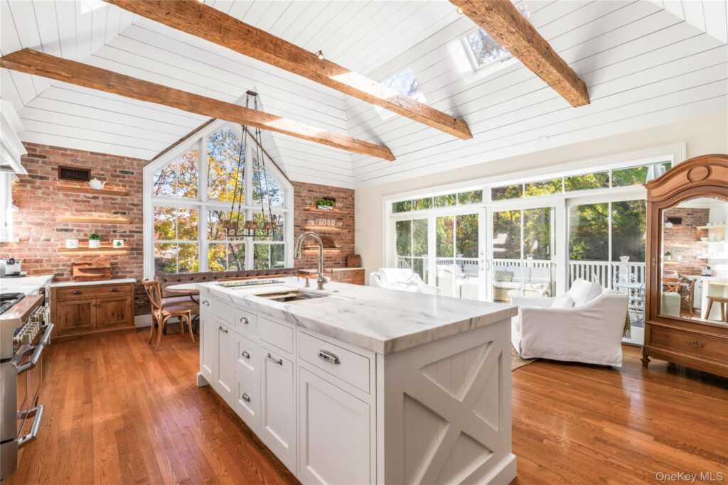 101 Milton Road, Rye, NY 10580 - Photo 4 of 23