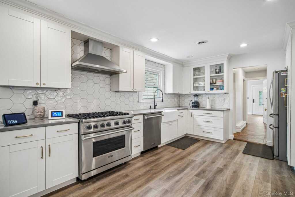 30 Yale Drive, New City, NY 10956 - Photo 14 of 46