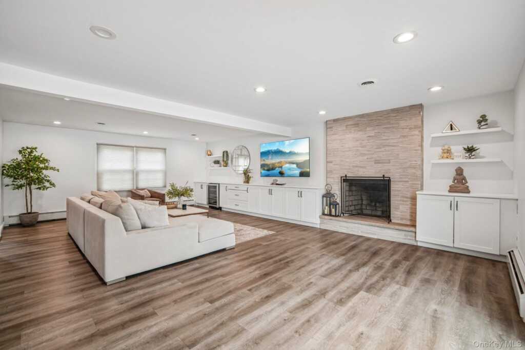 30 Yale Drive, New City, NY 10956 - Photo 7 of 46
