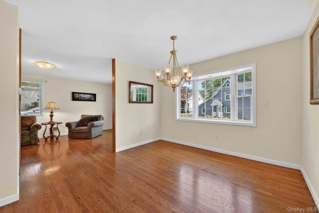 106 Cedar Avenue, Pearl River, NY 10965 - Photo 12 of 34