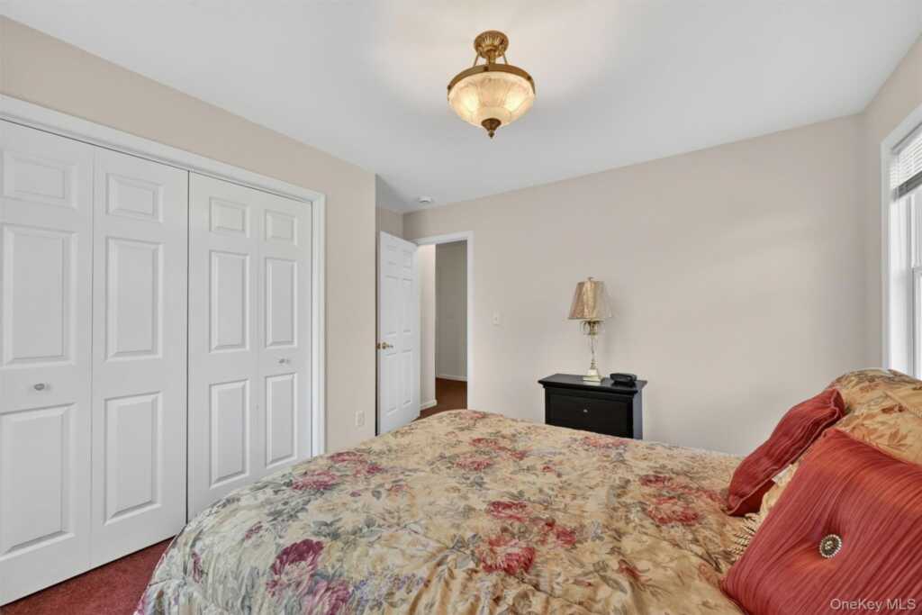 106 Cedar Avenue, Pearl River, NY 10965 - Photo 26 of 34