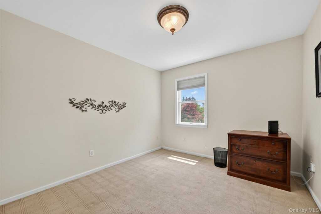 106 Cedar Avenue, Pearl River, NY 10965 - Photo 27 of 34