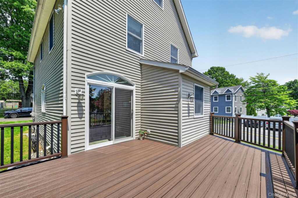 106 Cedar Avenue, Pearl River, NY 10965 - Photo 29 of 34