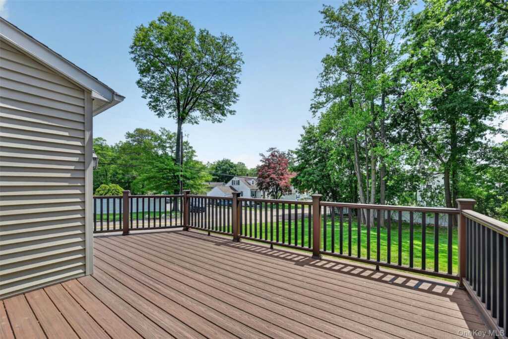 106 Cedar Avenue, Pearl River, NY 10965 - Photo 31 of 34