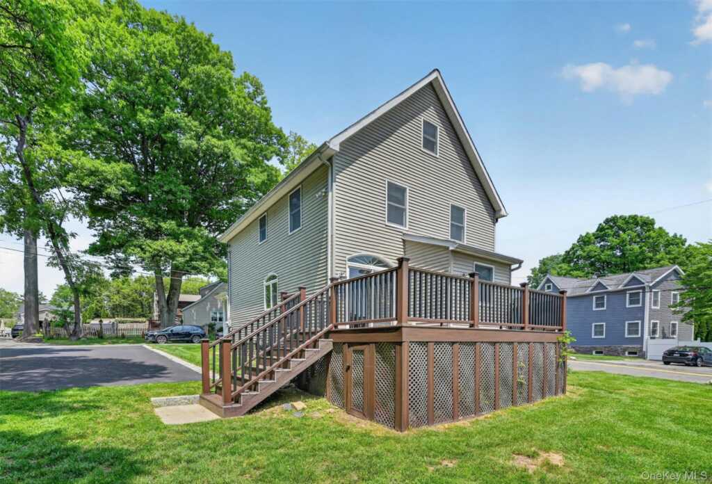 106 Cedar Avenue, Pearl River, NY 10965 - Photo 32 of 34