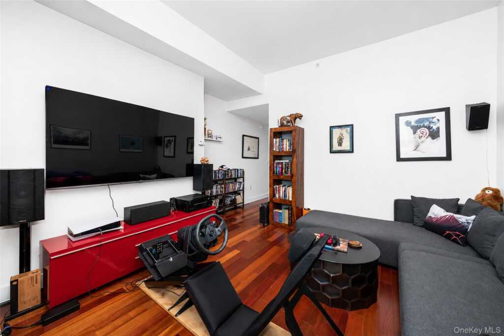 175 Huguenot Street, Unit #3103, New Rochelle, NY 10801 - Photo 17 of 29