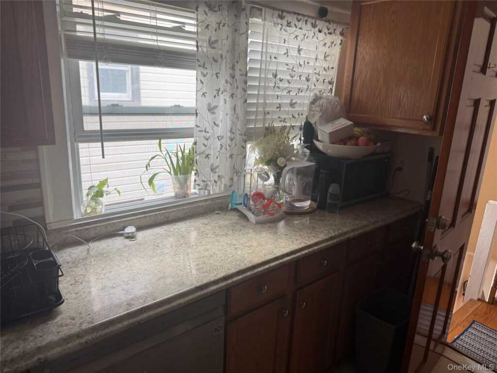 140 Terrace Avenue, Rye, NY 10573 - Photo 11 of 16