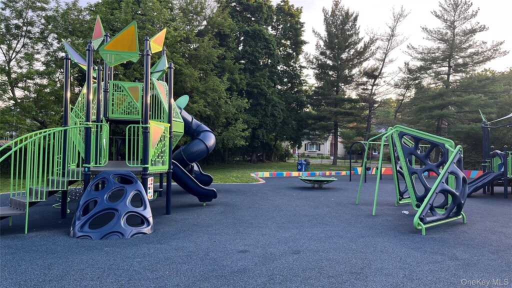 1001 Halstead Avenue, Rye, NY 10543 - Photo 16 of 18