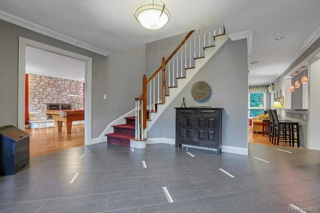 27 Rochelle Drive, New City, NY 10956 - Photo 14 of 38