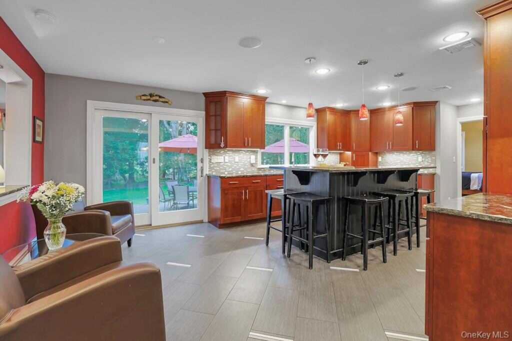 27 Rochelle Drive, New City, NY 10956 - Photo 23 of 38
