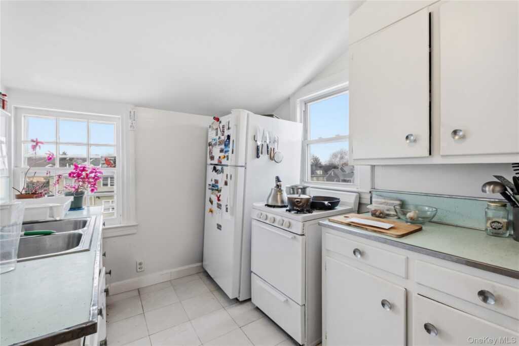 29-31 Edgewood Park, New Rochelle, NY 10801 - Photo 33 of 42