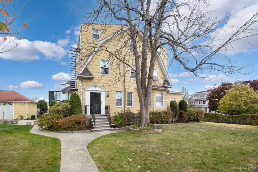 29-31 Edgewood Park, New Rochelle, NY 10801 - Photo 4 of 42