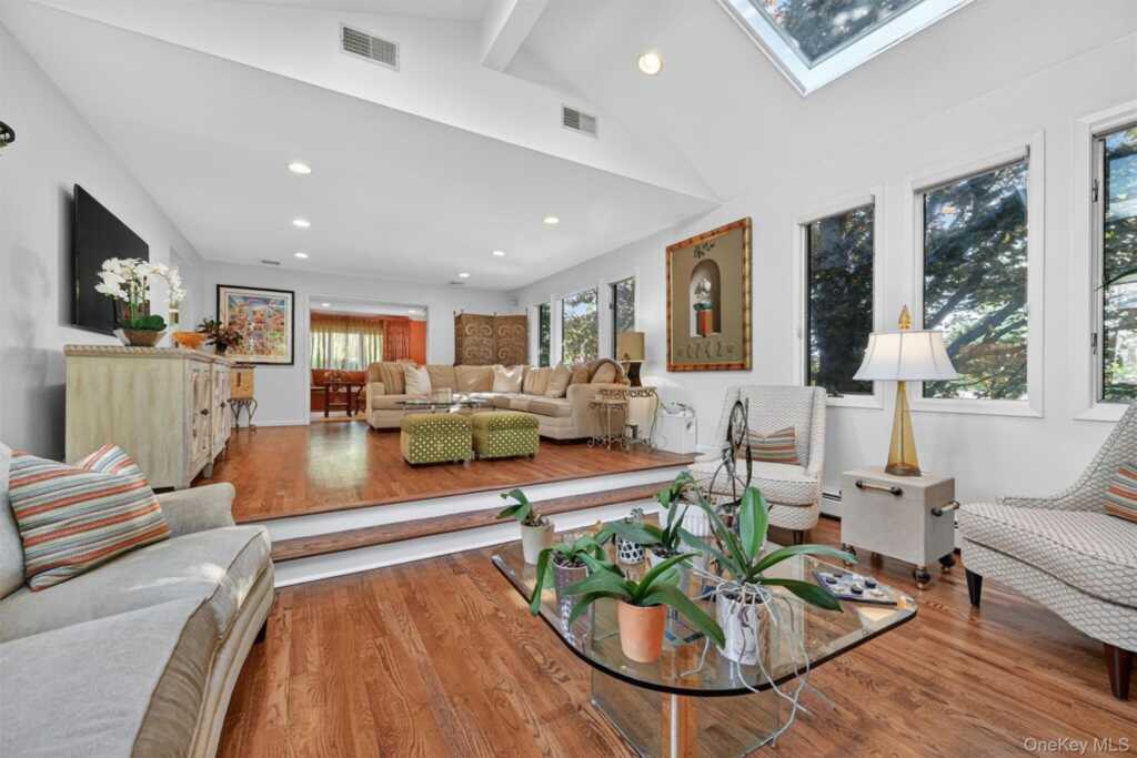 5 Lady Godiva Way, New City, NY 10956 - Photo 8 of 46