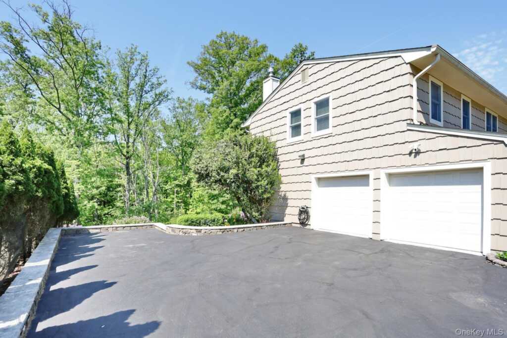 245 W Central Avenue, Pearl River, NY 10965 - Photo 41 of 50