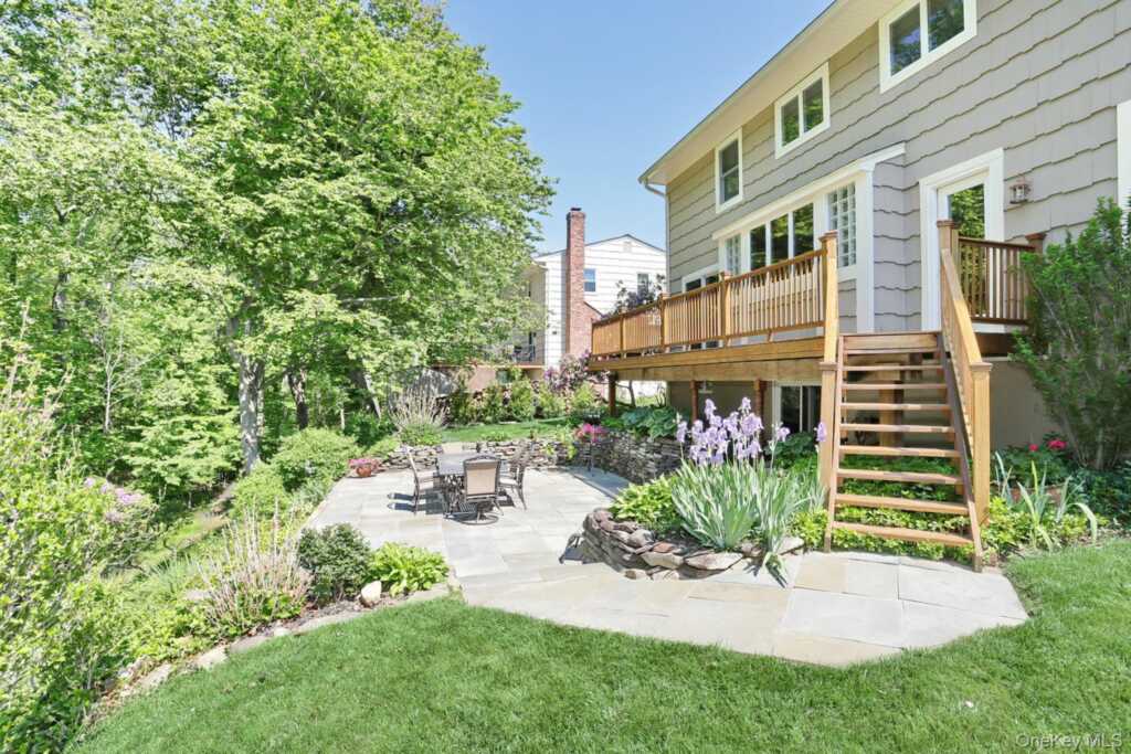 245 W Central Avenue, Pearl River, NY 10965 - Photo 44 of 50