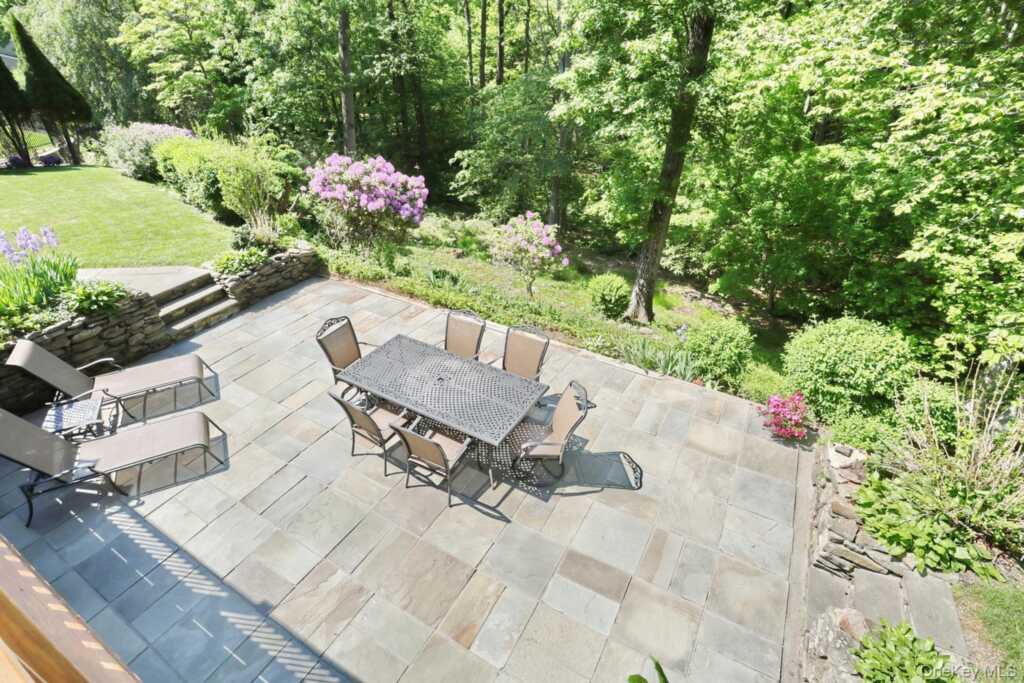 245 W Central Avenue, Pearl River, NY 10965 - Photo 45 of 50