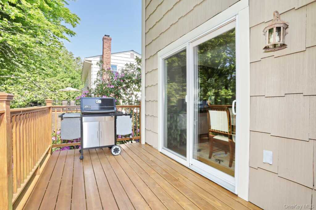 245 W Central Avenue, Pearl River, NY 10965 - Photo 46 of 50