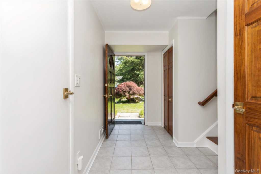 9 Marlene Court, Rye, NY 10580 - Photo 23 of 37