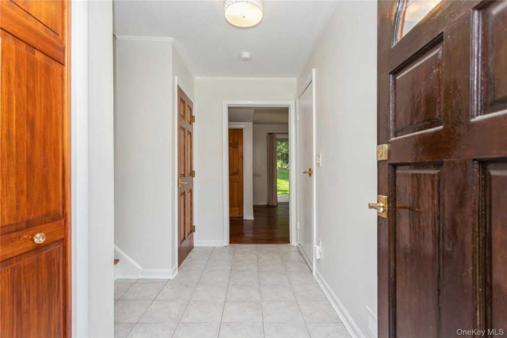 9 Marlene Court, Rye, NY 10580 - Photo 24 of 37