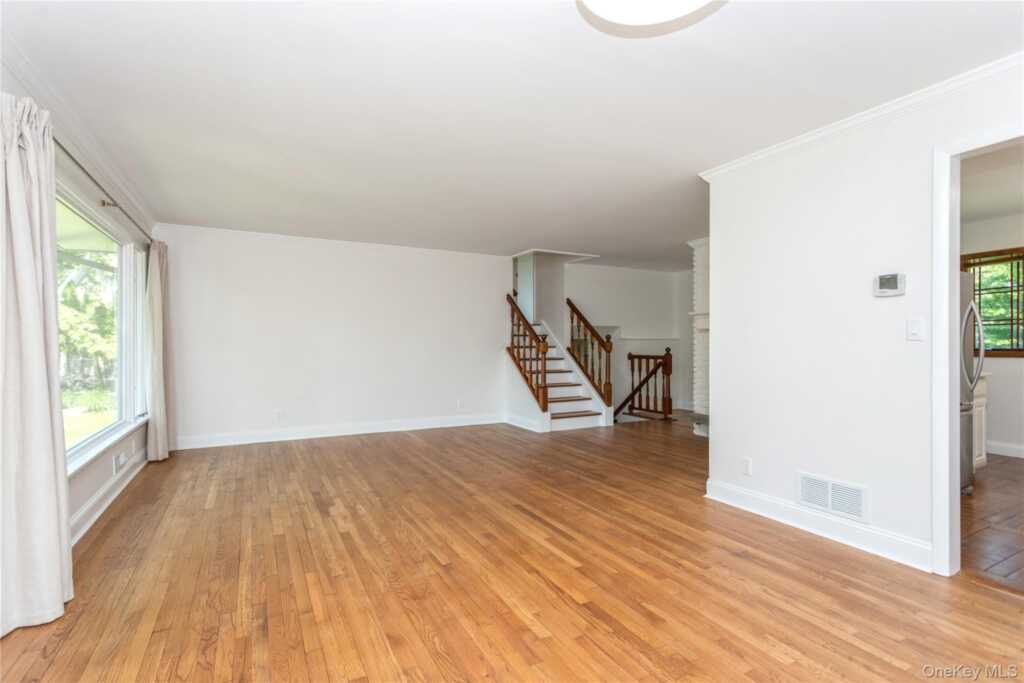 9 Marlene Court, Rye, NY 10580 - Photo 6 of 37