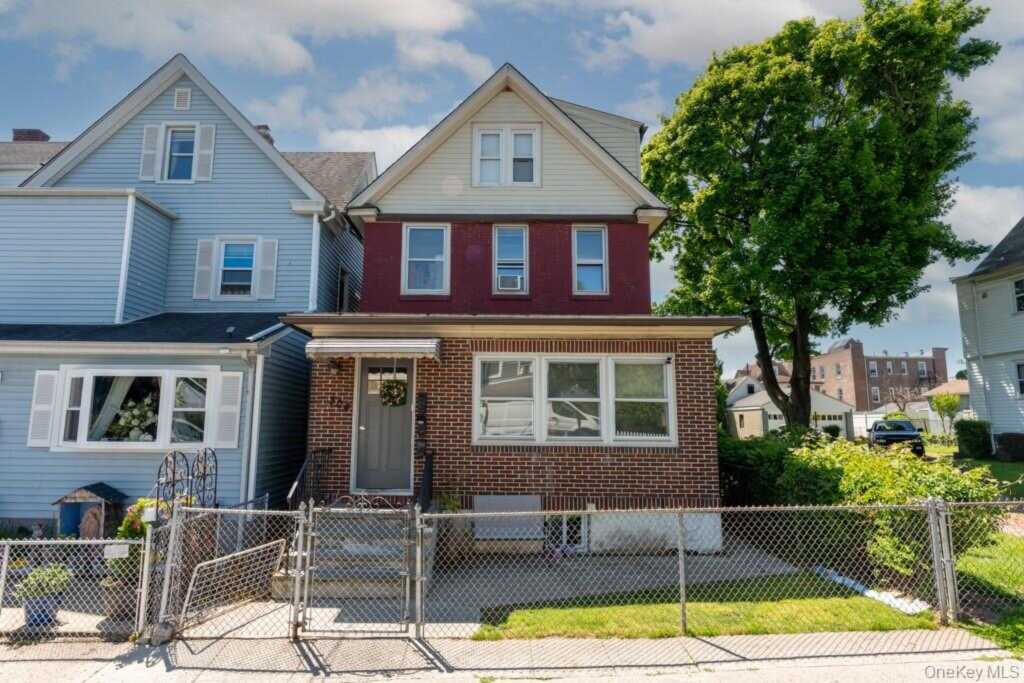 304 Lockwood Avenue, New Rochelle, NY 10801 - Photo 2 of 25