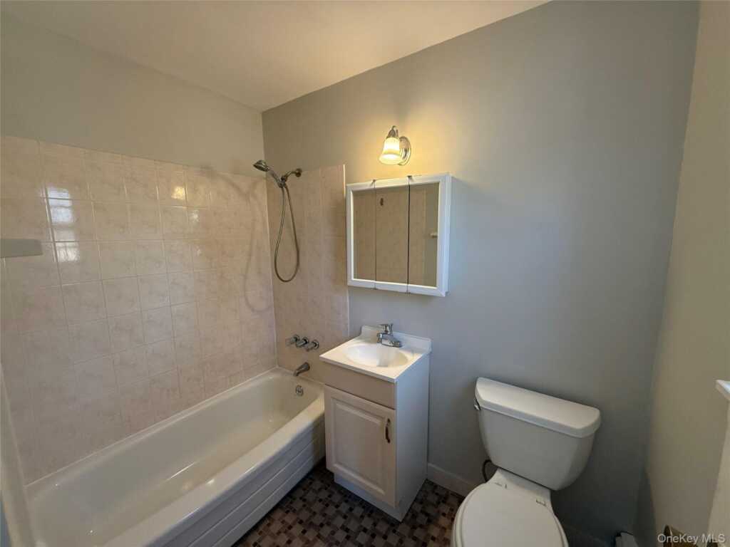 316 High Avenue, Unit #2D, Nyack, NY 10960 - Photo 6 of 11