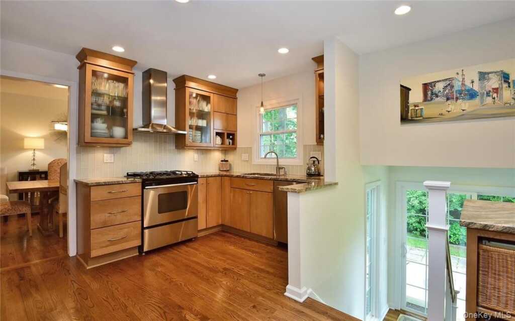 9 Franklin Avenue, Rye, NY 10580 - Photo 12 of 36