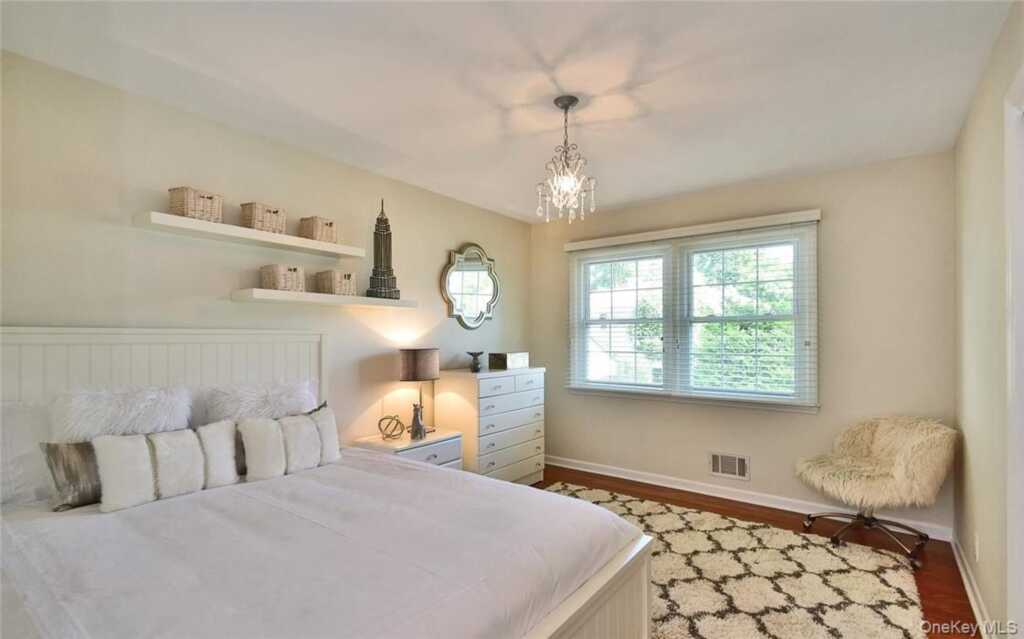 9 Franklin Avenue, Rye, NY 10580 - Photo 19 of 36