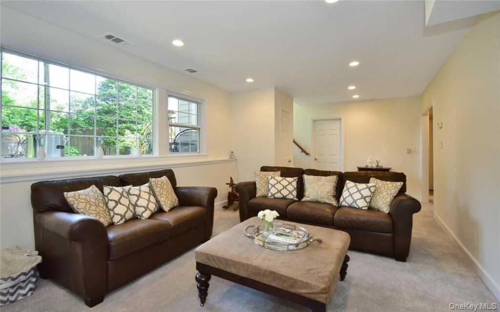 9 Franklin Avenue, Rye, NY 10580 - Photo 24 of 36